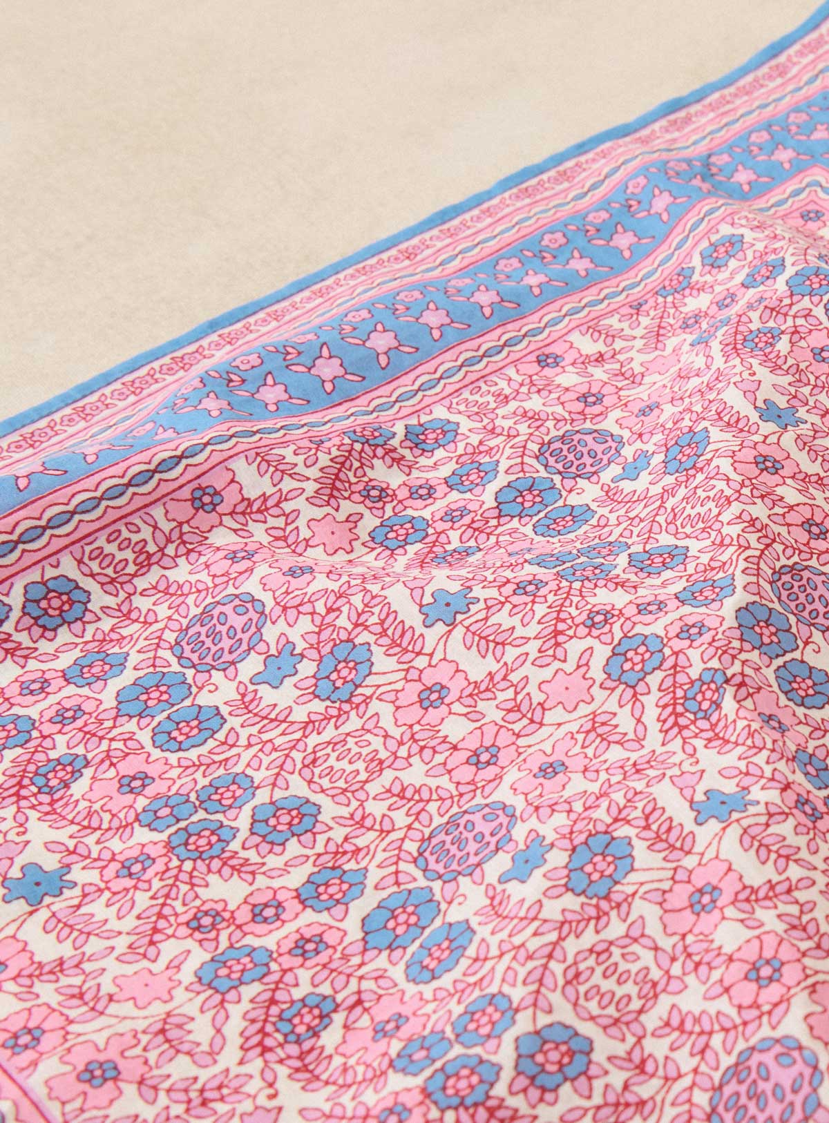 Foulard anda