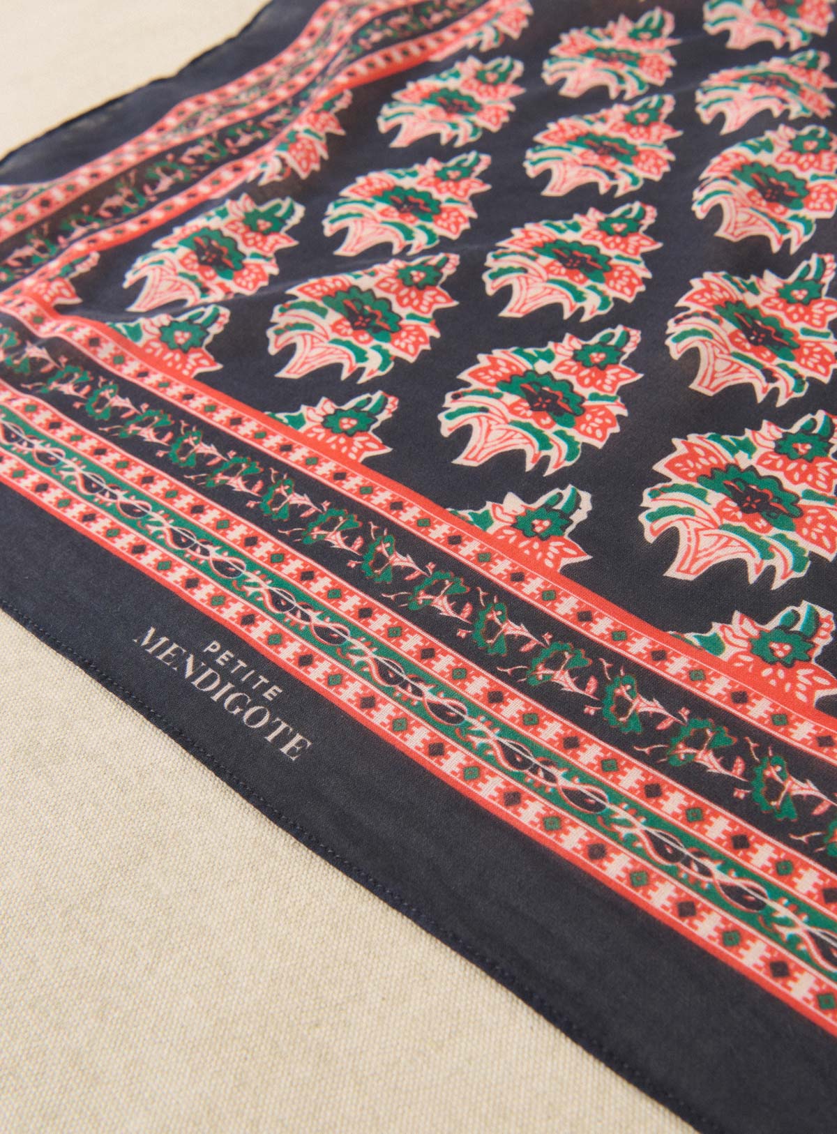 Foulard anda