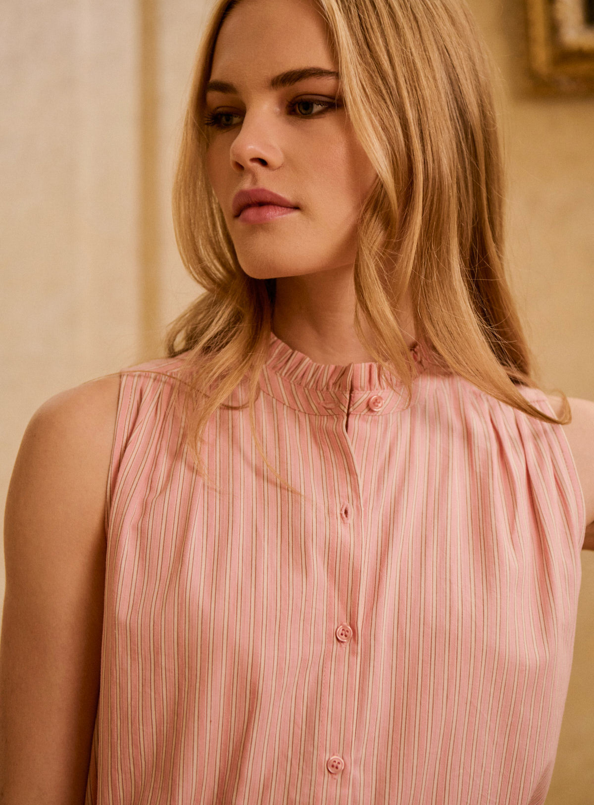 Top Nadine